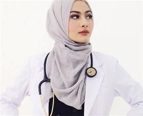 Maybe you would like to learn more about one of these? Foto Kartun Perawat Muslimah - Moa Gambar