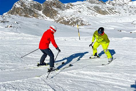 Top Ski Resorts For Beginners