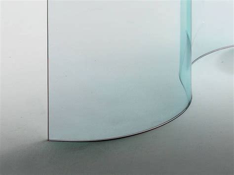 2.5d is a term used for glass displays that feature a slight curvature at the edges known as contoured edges. Curved Glass - Novaglaze
