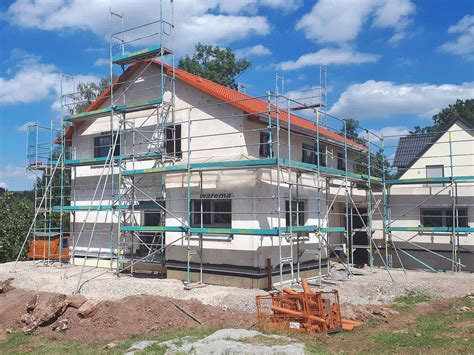 Teilweise erschlossen, terrasse, zentralheizung, bad mit dusche, bad mit wanne, bad mit fenster. Einfamilienhaus mit Garage in Wilhermsdorf - Engelhardt ...