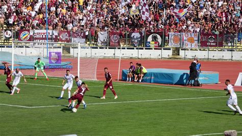 Din 21 aprilie 2009 dateaza ultima intalnire a celor doua formatie in liga 1: FC Rapid a învins în deplasare FC Argeş, scor 2-0, în Liga ...