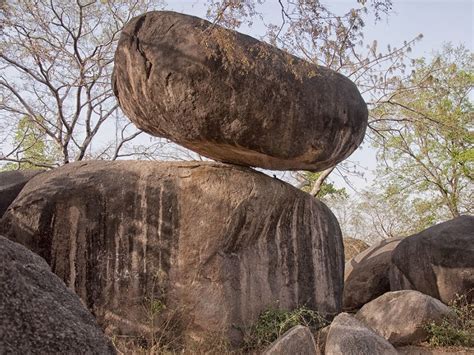 Balancing Rock Jabalpur Best Time To Visit