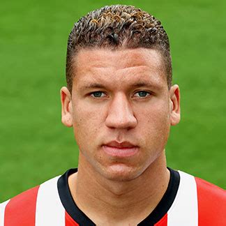 La saison 2020/2021 terminée, les clubs français préparent déjà la. Jeffrey Bruma: Net worth, House, Car, Salary, Single ...