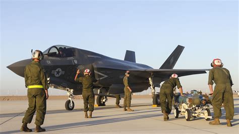 Hot Loading F 35b Mawts 1 Ordnance Innovation Sets New Standard The