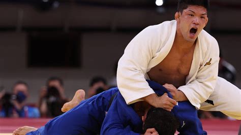 Tokyo 2020 Olympics Japans Shohei Ono Defends Judo Title On Golden