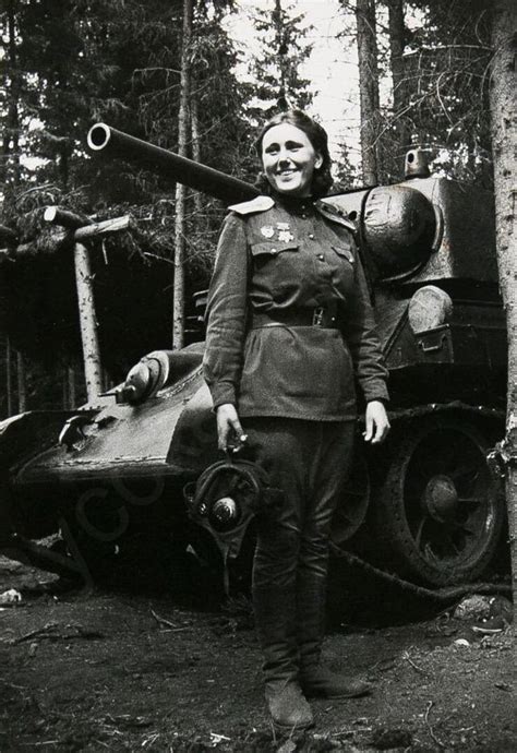 Guards Captain Aleksandra Samusenkos Uniform In 1943 Oddly She Is