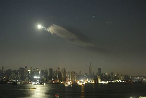 Surreal Photos From The Day New York Went Dark Business Insider