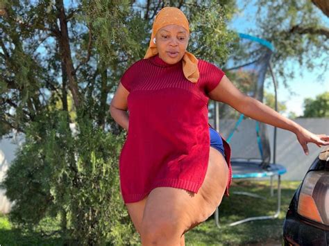 Watch Zimbabwean Slay Queen Evangelica Sandie Who Was Scammed By Lover In Kenya Finally Returns