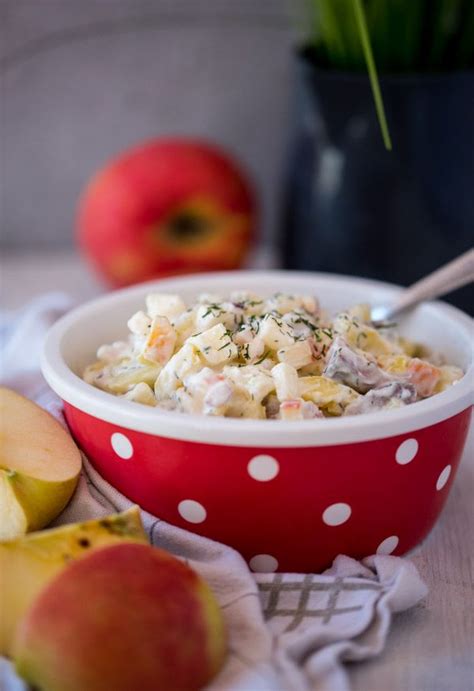 Leichter Martjes- Kartoffelsalat nach Hausfrauenart mit Äpfeln und