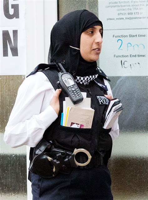 This Country Now Offers The Option To Wear A Hijab As Part Of The Police Uniform Police