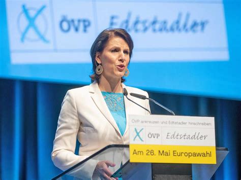 Mai einen nachtzug aus rumänien an, der rumänische personenbetreuerinnen nach österreich bringen. Karoline Edtstadler - EU-Wahl Auftaktveranstaltung ...