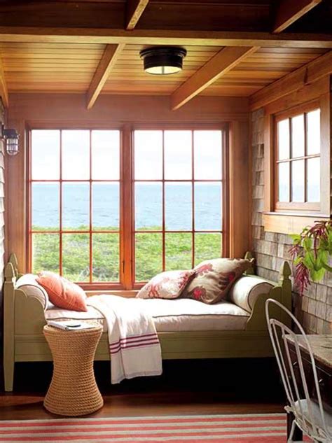 25 Insanely Cozy Ways To Decorate Your Bedroom For Fall Sunroom