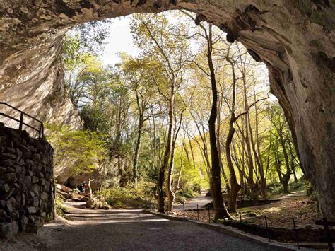 Cueva De Zugarramurdi Turismo Zugarramurdi