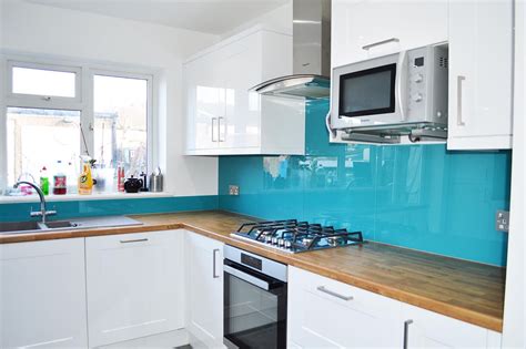 Standard sizes have a quicker lead time and can cabbage white. Coloured Splashbacks | Glass kitchen, Cool kitchens, Kitchen