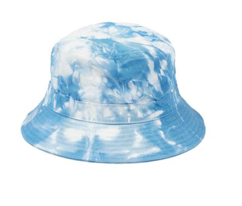 Arpenteur Bob Bucket Hat In White And Light Blue Tie Dye Outfits With