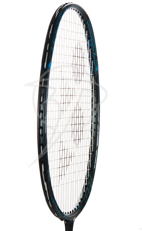 Yonex voltric z force 2 uses new materials at the two and ten o'clock positions to reduce dull soundwaves. Badmintonschläger Yonex Voltric Z-Force II besaitet ...
