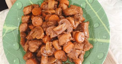 Jamur kancing adalah salah satu jenisnya, dan enaknya lagi jamur jenis ini mudah ditemukan. 362 resep ayam cah jamur kancing enak dan sederhana - Cookpad