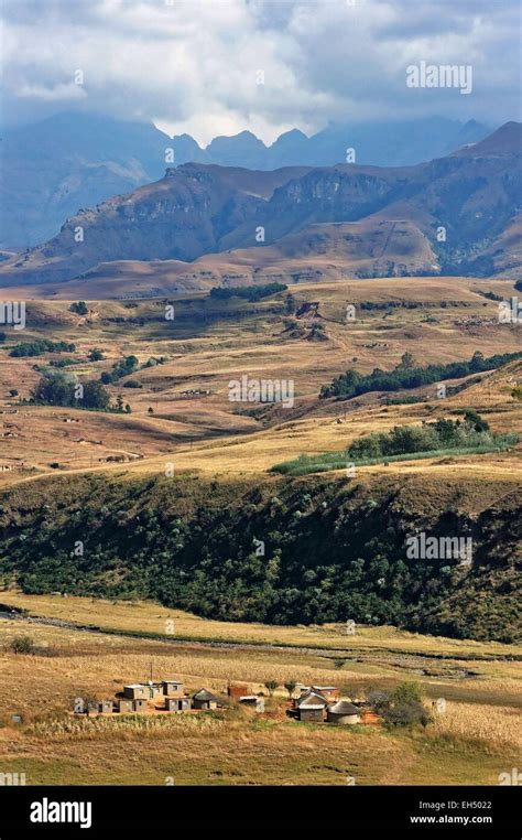 Landscape South Africa Zulu Village Hi Res Stock Photography And Images