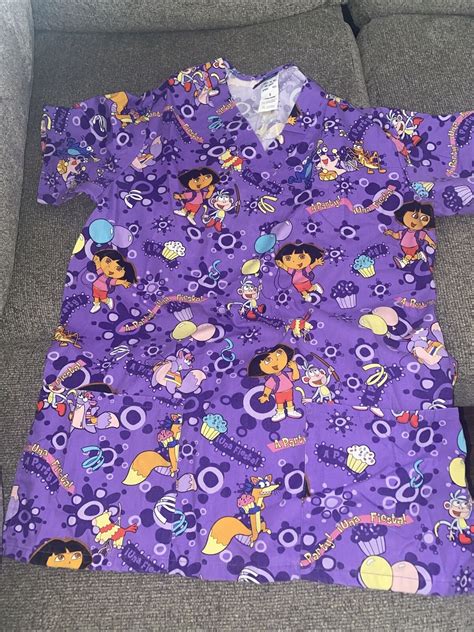 Scrubs Top Nick Jr Dora the Explorer Womens Small - Gem