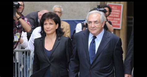 Lien vers le commentaire :mardi 3 juillet 2012 à 8 h 13 min |. Anne Sinclair et Dominique Strauss-Kahn à New York, le 6 ...