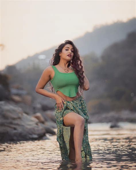 Top Hot Indian Instagram Influencers Account S And Images