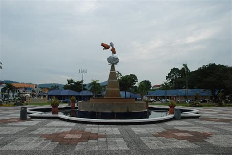 About us who we are vision & mission; Batu Pahat Square | Batu means stone. Pahat is mean chisel ...