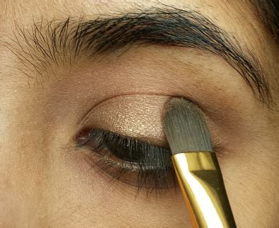 Beauty How-to: Basic Eye Makeup Look for Beginners - College Fashion