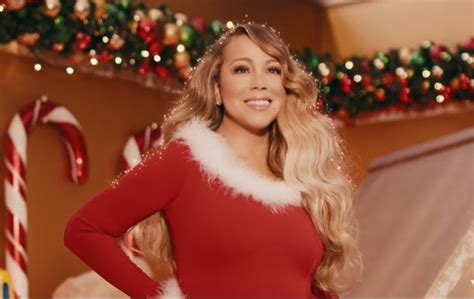 Oh Santa Mariah Carey Performs Live With Ariana Grande Jennifer Hudson