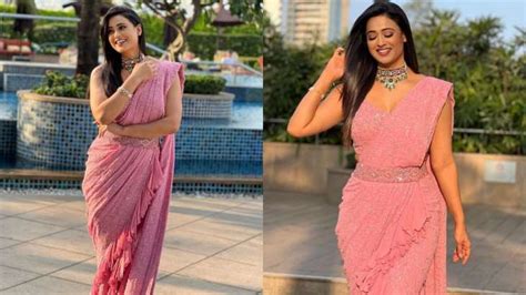 Shweta Tiwari Stuns In Shimmery Bodycon Netizens Impressed By Her Royal Vibes Photos Tv