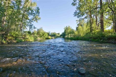 A separate day use site with a paved boat launch and parking area is located. Montana Riverfront Property For Sale - Bozeman Real Estate ...