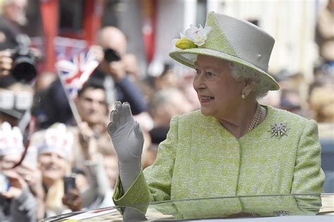 Kraljica Elizabeta Ii Danas Slavi 90 Rođendan Ovih 10 činjenica O