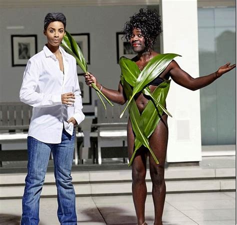 The Xtra Factors Melvin Odoom Strips Off To Recreate Sinittas Iconic Palm Leaf Outfit While Co