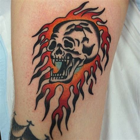 Flaming Skull By Fergus Simms Flame Tattoos Traditional Tattoo Flash