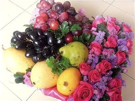 In a time of test, family is the best.happy family day to segarians & friends credit to all. GUBAHAN HANTARAN @ Tinaju Creation & Services @: Gubahan ...