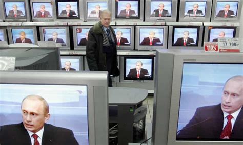 In Putins Russia The Hollowed Out Media Mirrors The State Media