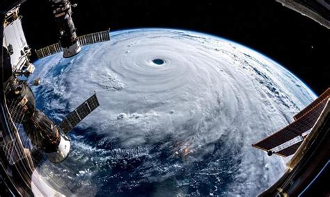 Nov 07, 2019 · jr東日本は6日、10月に日本を襲った大型で強い台風19号「ハギビス」による河川の氾濫で浸水した新幹線10編成を、すべて廃車にすると発表した。 撮った! 台風24号の巨大な渦 - 読んで見フォト - 産経フォト