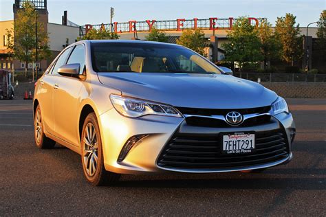 Request a dealer quote or view used cars at msn autos. 2015 Toyota Camry XLE - Carfanatics Blog