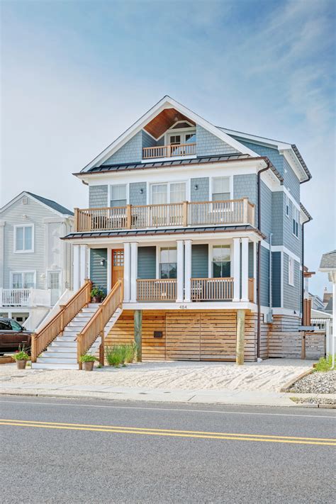 20 Unbelievable Coastal Home Exterior Designs That Will Take Your