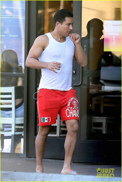 İngiliz kraliyet ailesi bireyi prince william'in evliliği ve şu anki karısı, kate middleton 2021 yılında aynı olacak mı? Mario Lopez Shows Off Bulging Biceps in Beverly Hills ...