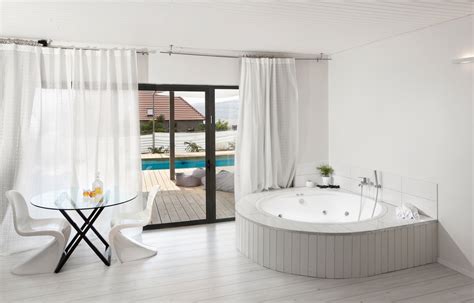 Pool House Bathroom Ideas