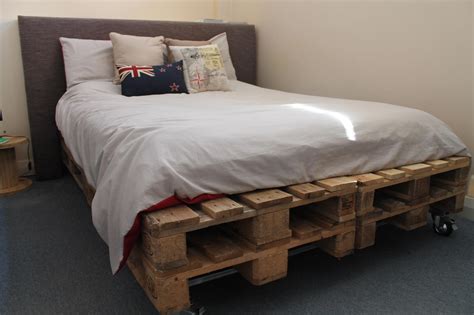 30 Lovely Wooden Crate Bed Frame Which Popular This Year Reclaimed