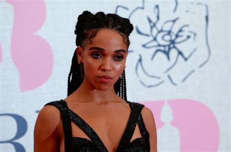 Go Behind The Scenes Of Fka Twigs And Spike Jonze S New Film Nme