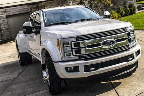 Ford Unveils Luxurious 100000 Super Duty Truck Carbuzz