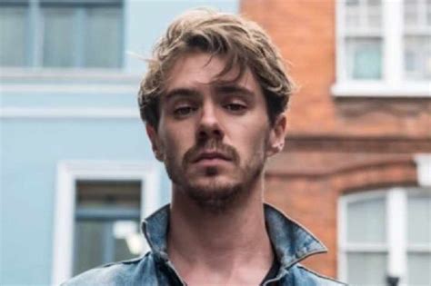 Offalys Sam Keeley Cast In New Series About Joe Exotic Midlands 103