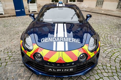 French Police Are Having New Alpine A110s Pursuit Vehicles