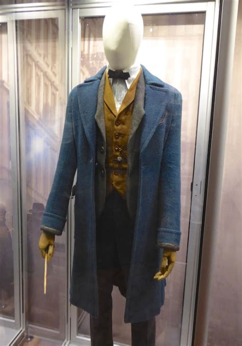 Hollywood Movie Costumes And Props Fantastic Beasts And Where To Find