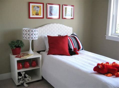 4.8 out of 5 stars 90. Red-framed wall art for a bold interior décor