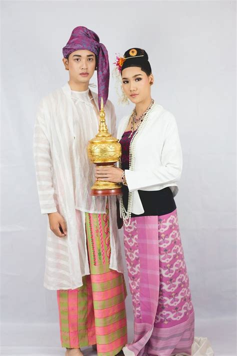 Myanmar Traditional Costume Traditional Outfits Myanmar Clothes