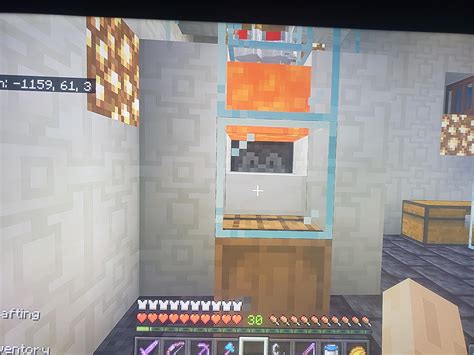 This is my 1st time playing minecraft, So I made a automatic chicken
