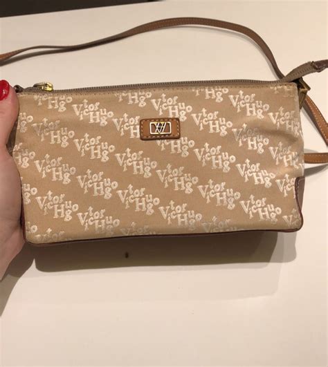 Bolsa Pequena Victor Hugo